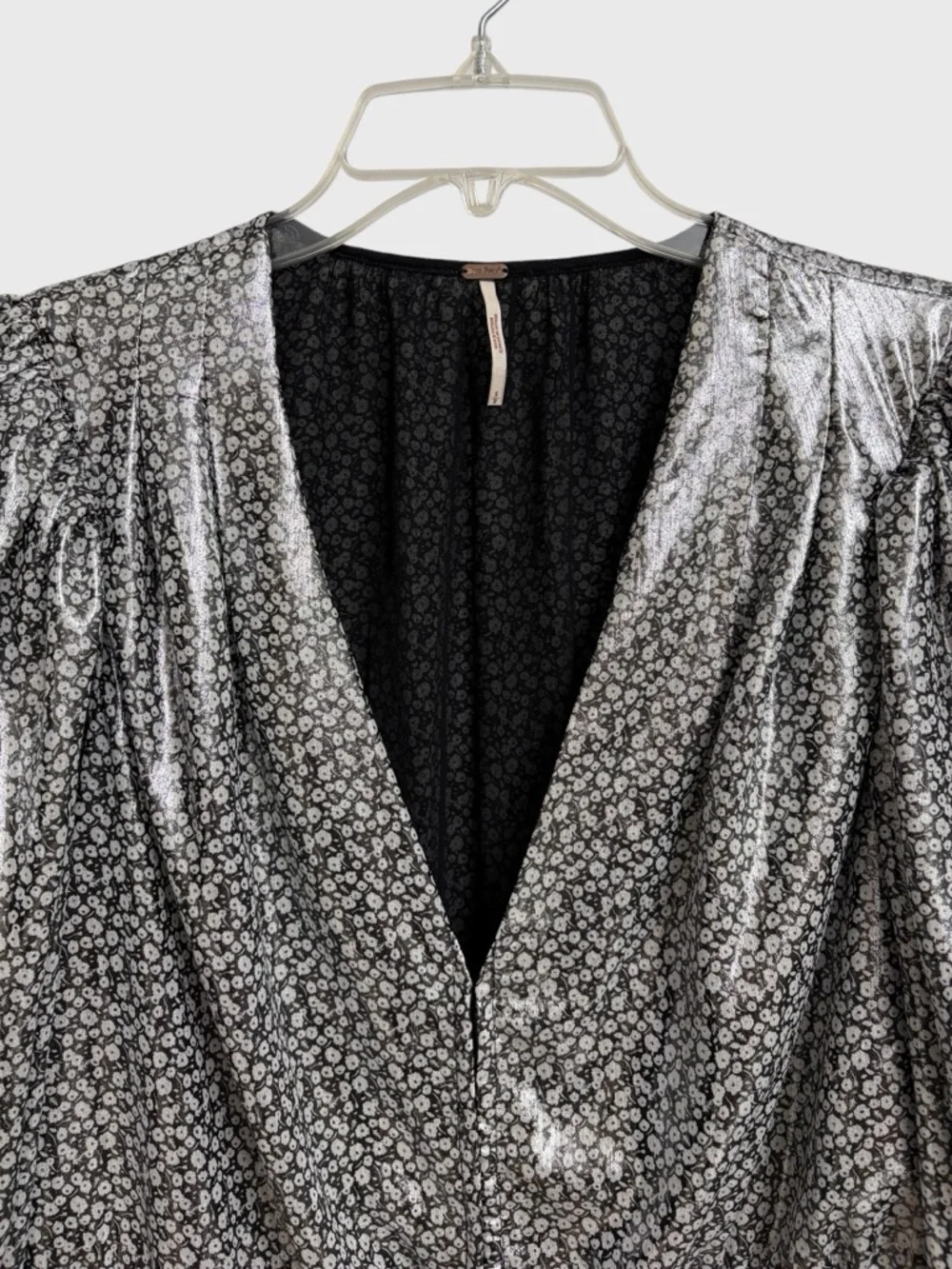Free People Small Talk That Talk Metallic Silver Floral Top Blouse Size S Disco